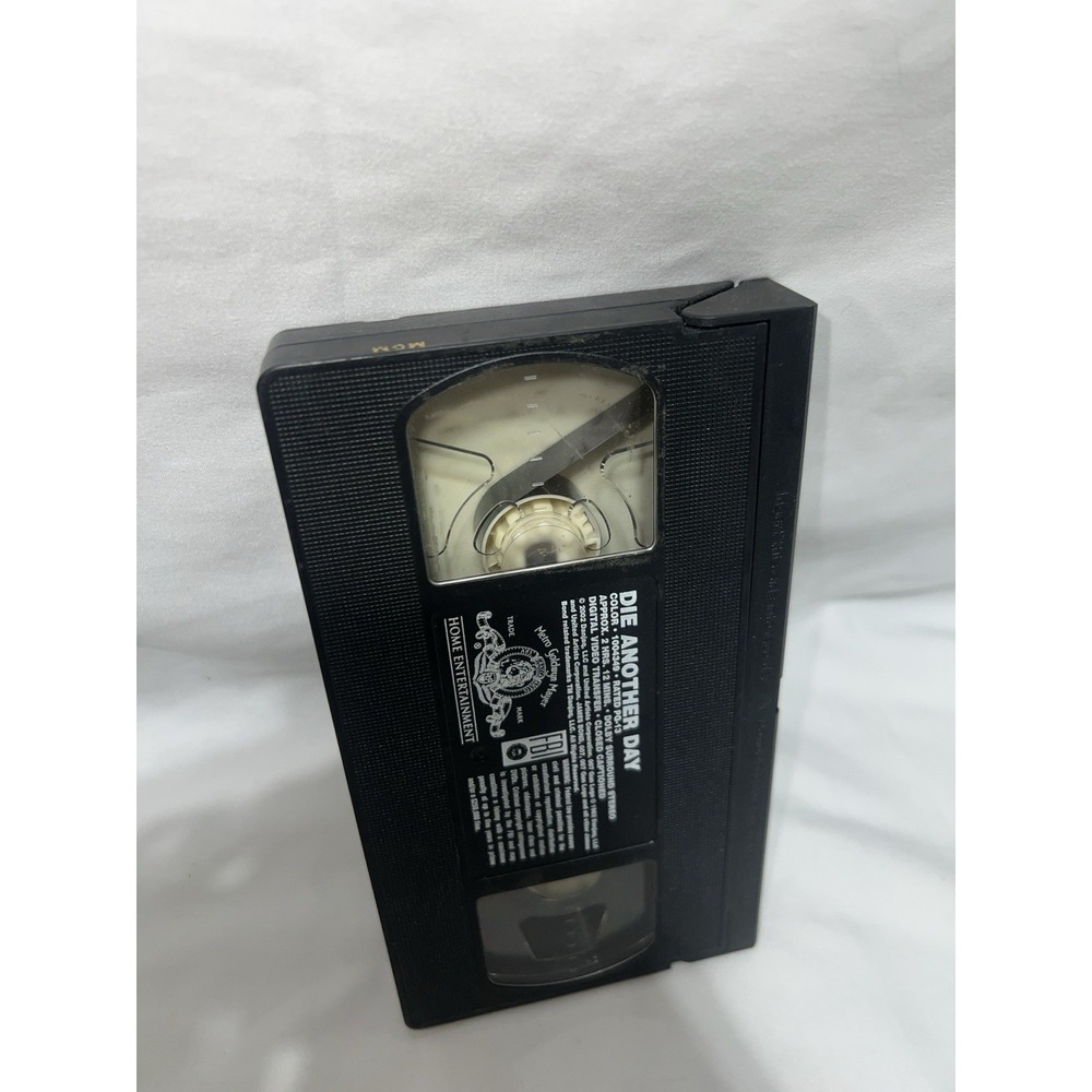 Die Another Day VHS 2002 Action Spy Thriller Special Edition MGM Read